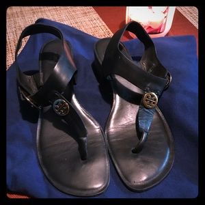 🔥SUMMER CLEARANCE 🔥Tory Burch Sandals!